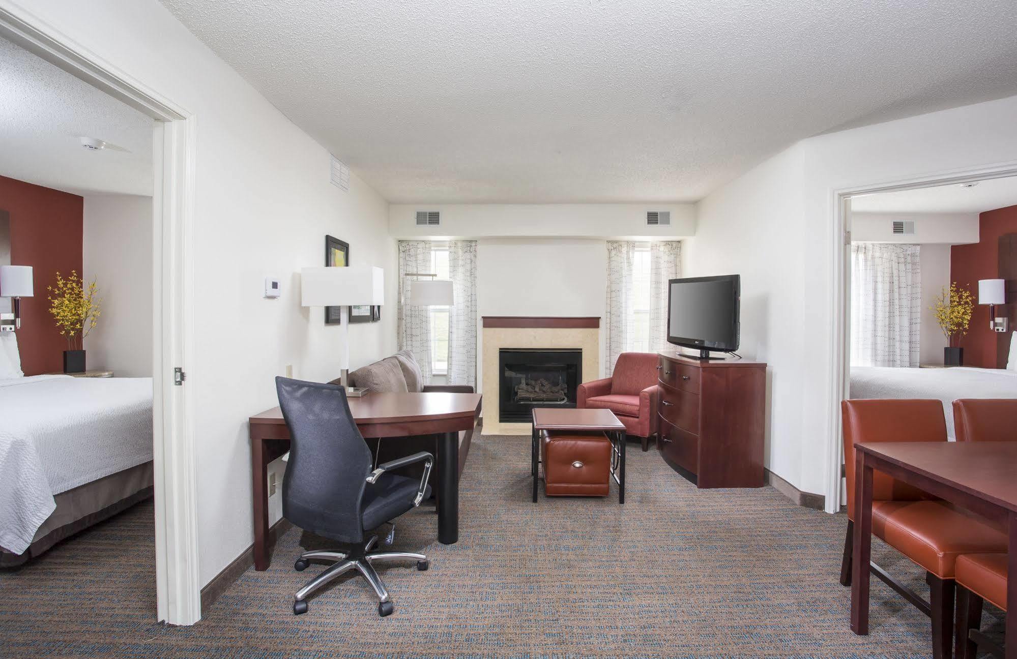 Residence Inn Topeka Esterno foto